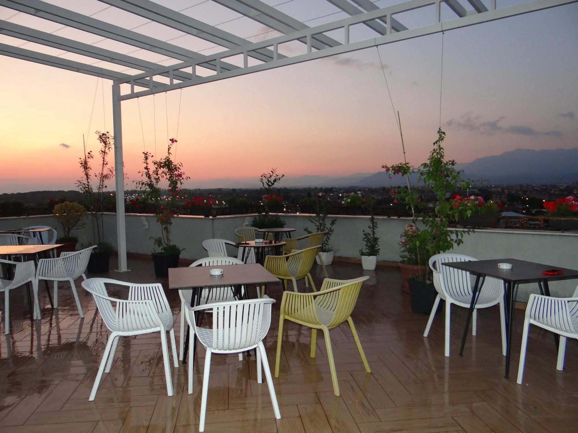 Sky Hotel Shkoder Exterior photo